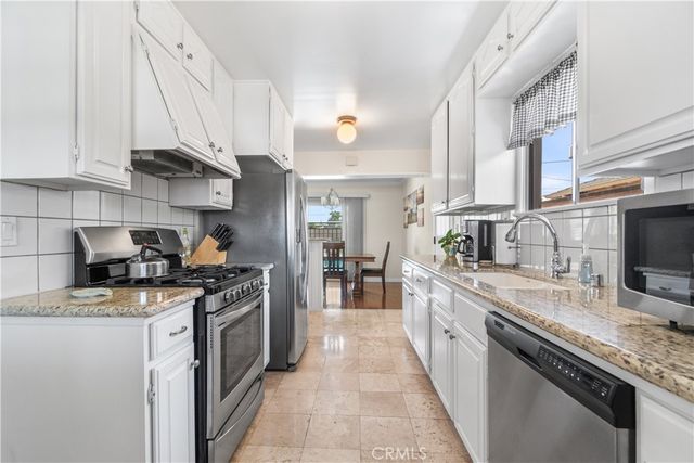 15506 Yukon, Lawndale, CA 90260