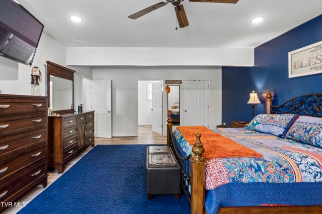219 Cherry Lane, Bluff City, TN 37618