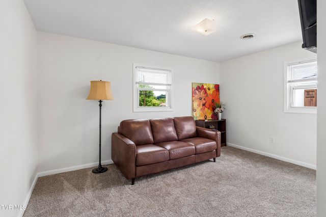 219 Cherry Lane, Bluff City, TN 37618