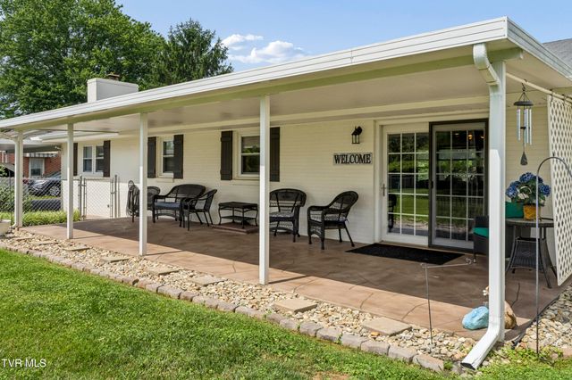 219 Cherry Lane, Bluff City, TN 37618