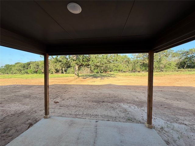 180 Altom Road, Springtown, TX 76082