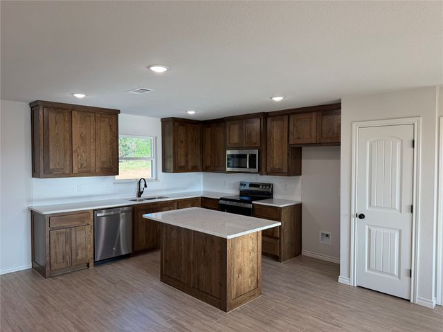 180 Altom Road, Springtown, TX 76082