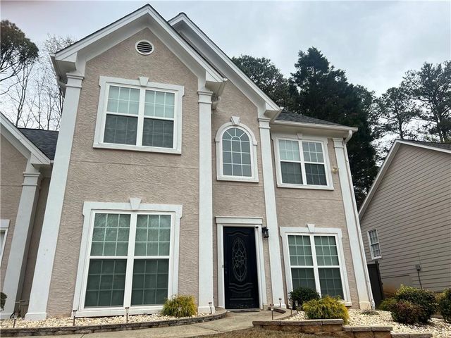 652 Overlook Wood Way, Lawrenceville, GA 30043