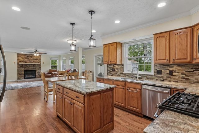215 Cobblestone DRIVE, Ohio Twp, PA 15237