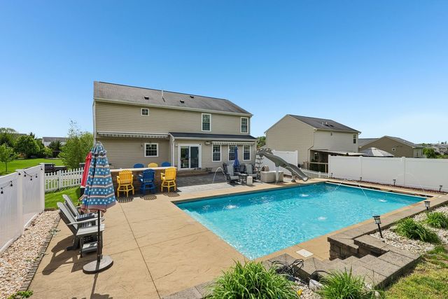 215 Cobblestone DRIVE, Ohio Twp, PA 15237