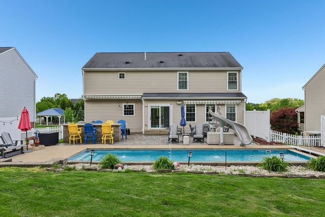 215 Cobblestone DRIVE, Ohio Twp, PA 15237
