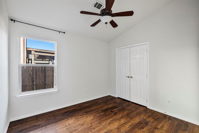 2709 Mountain Lion Drive, Fort Worth, TX 76244
