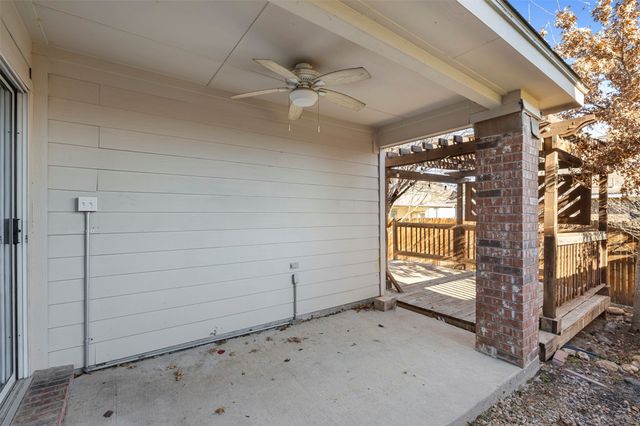 2709 Mountain Lion Drive, Fort Worth, TX 76244