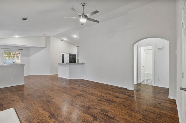 2709 Mountain Lion Drive, Fort Worth, TX 76244
