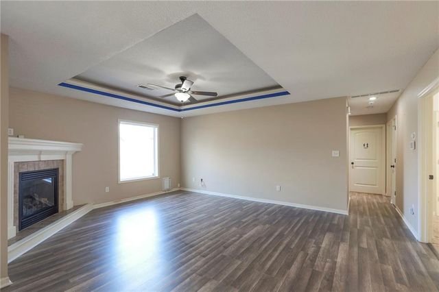 1600 N Dover Street, Independence, MO 64058