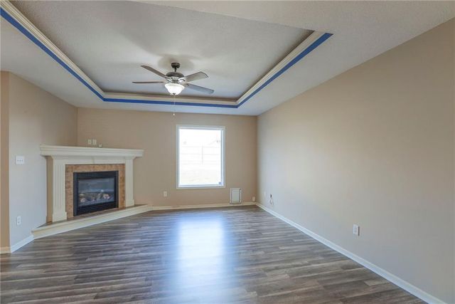 1600 N Dover Street, Independence, MO 64058