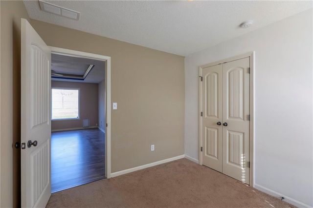 1600 N Dover Street, Independence, MO 64058