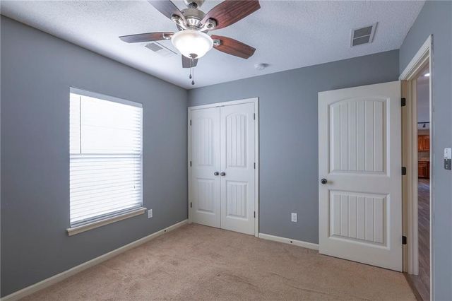 1600 N Dover Street, Independence, MO 64058