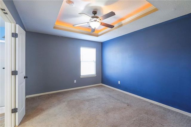 1600 N Dover Street, Independence, MO 64058