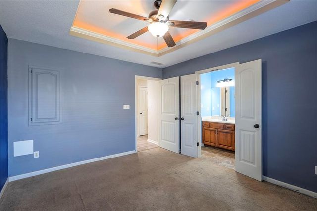 1600 N Dover Street, Independence, MO 64058