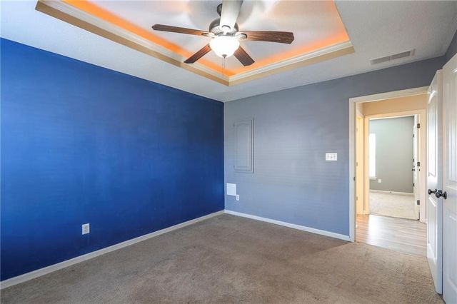 1600 N Dover Street, Independence, MO 64058