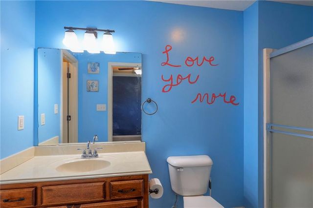 1600 N Dover Street, Independence, MO 64058