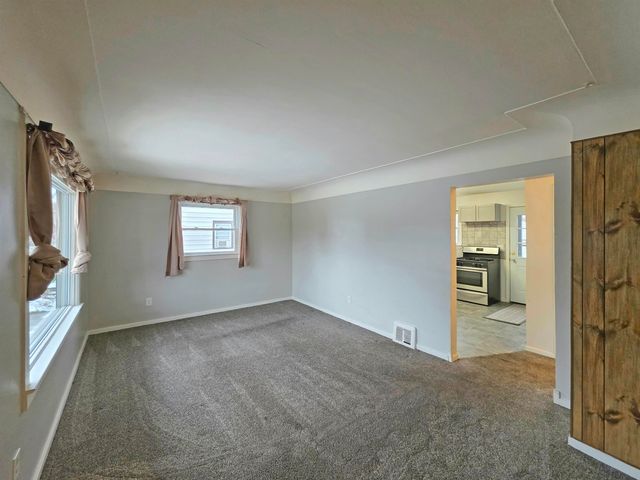 1004 N Williams Street, Bay City, MI 48706