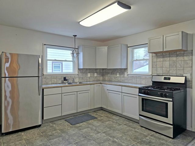 1004 N Williams Street, Bay City, MI 48706