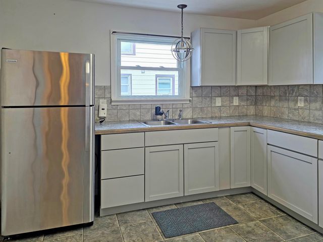 1004 N Williams Street, Bay City, MI 48706