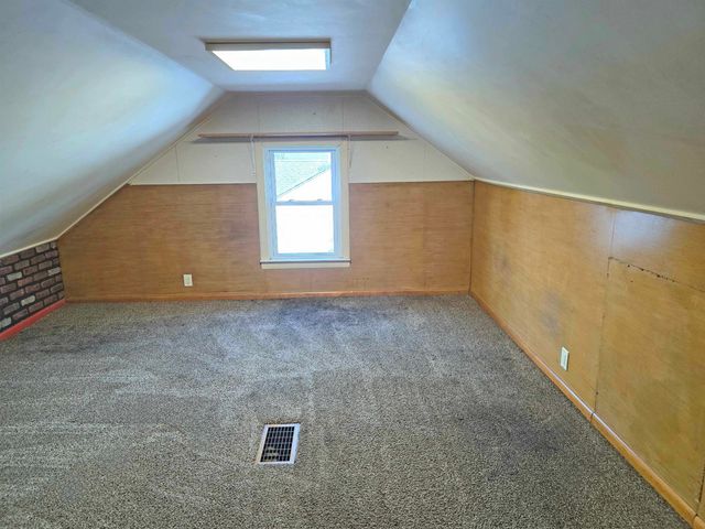 1004 N Williams Street, Bay City, MI 48706