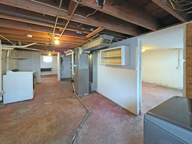 1004 N Williams Street, Bay City, MI 48706