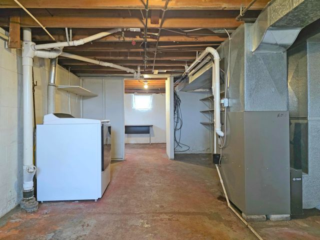 1004 N Williams Street, Bay City, MI 48706