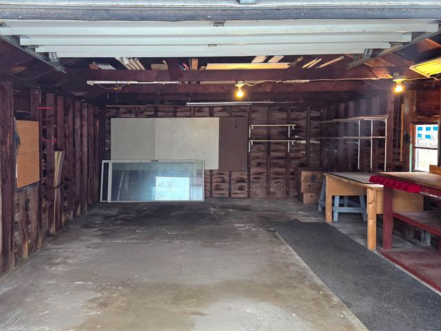 1004 N Williams Street, Bay City, MI 48706