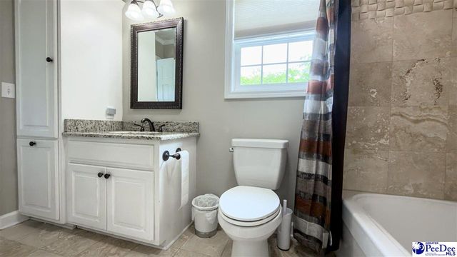 2512 Ascot Dr, Florence, SC 29501