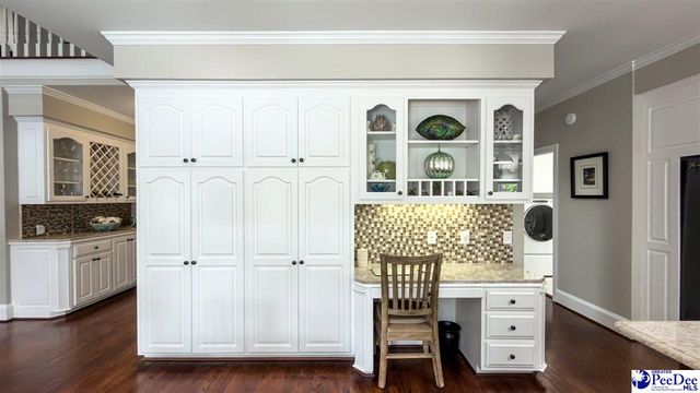 2512 Ascot Dr, Florence, SC 29501