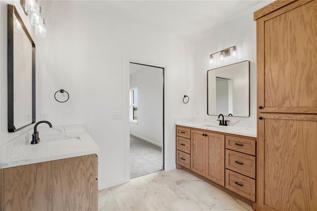 11480 Skyline View, Guthrie, OK 73044