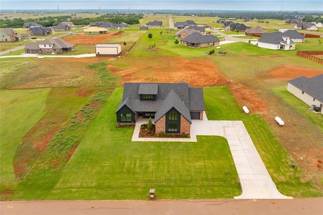 11480 Skyline View, Guthrie, OK 73044