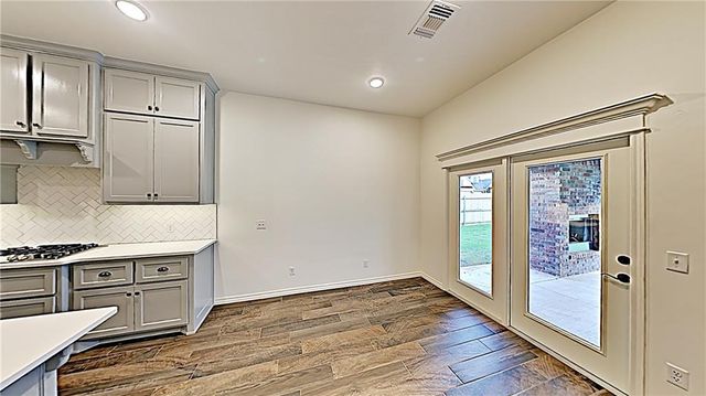 14316 Limestone Lane, Yukon, OK 73099