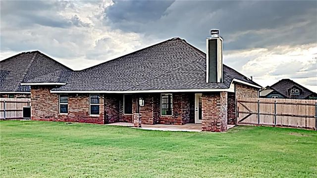 14316 Limestone Lane, Yukon, OK 73099