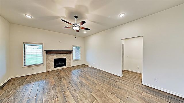 14316 Limestone Lane, Yukon, OK 73099