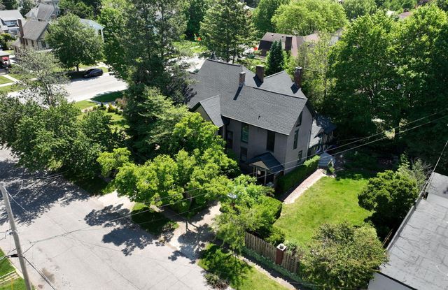 1402 Indiana Avenue, La Porte, IN 46350