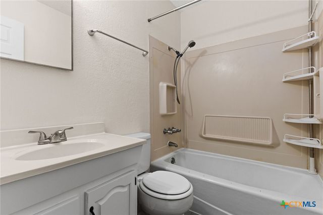 2004 Veterans Avenue, Copperas Cove, TX 76522