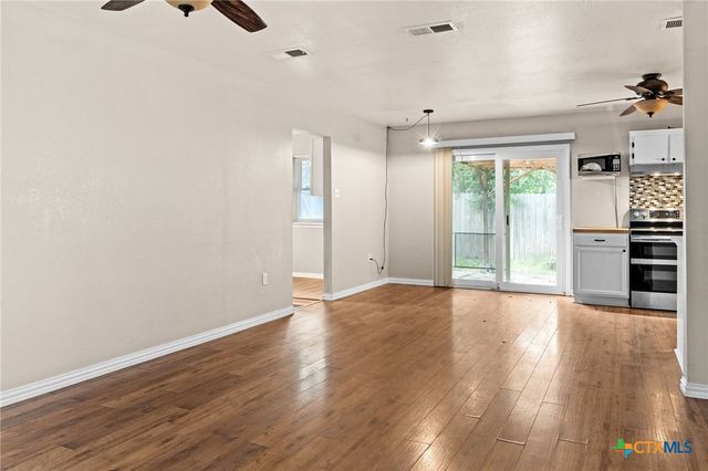 2004 Veterans Avenue, Copperas Cove, TX 76522