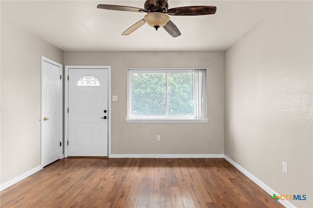 2004 Veterans Avenue, Copperas Cove, TX 76522