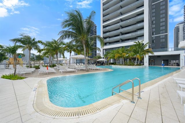 159 NE 6th St 3706, Miami, FL 33132