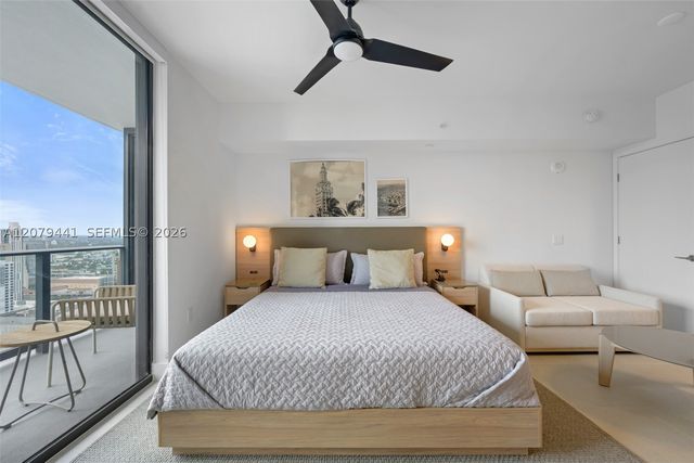 159 NE 6th St 3706, Miami, FL 33132