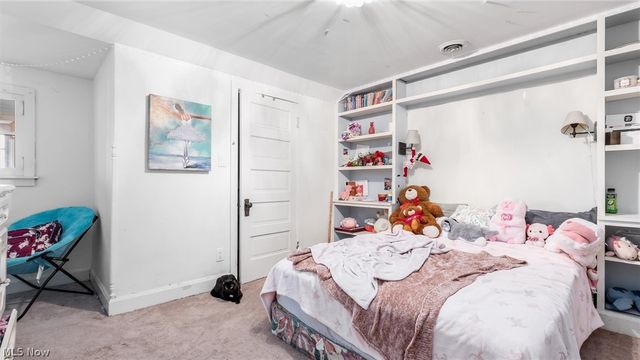 6405 N River Road, Zanesville, OH 43701