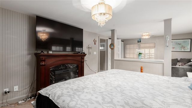 6405 N River Road, Zanesville, OH 43701