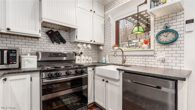 6405 N River Road, Zanesville, OH 43701