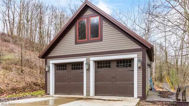 6405 N River Road, Zanesville, OH 43701