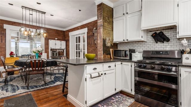 6405 N River Road, Zanesville, OH 43701