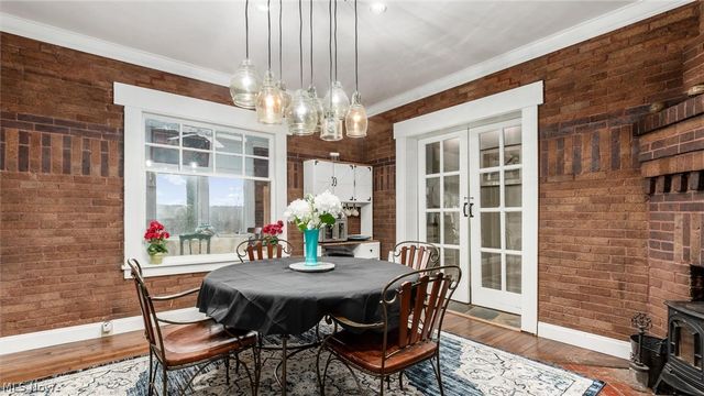 6405 N River Road, Zanesville, OH 43701