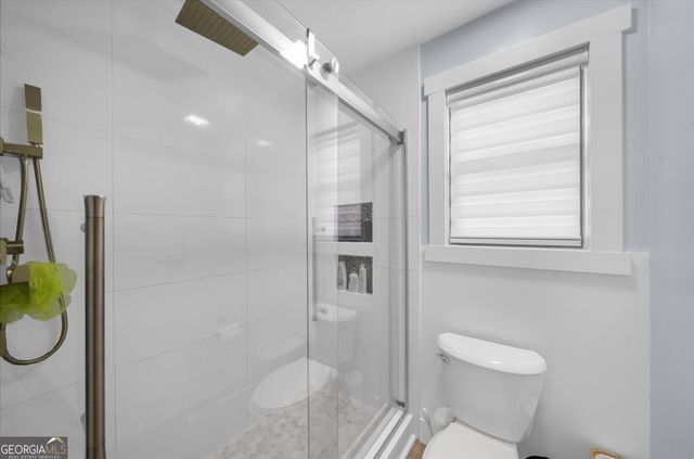 5802 Bay Pointe Sound NW, Acworth, GA 30101