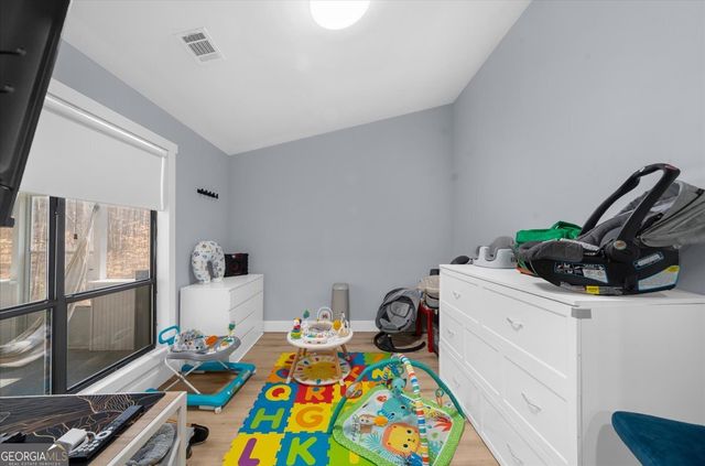 5802 Bay Pointe Sound NW, Acworth, GA 30101