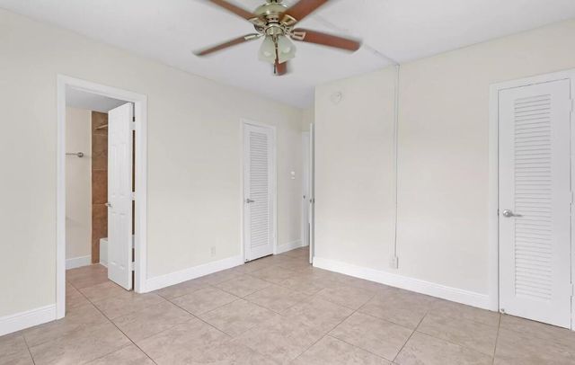 560 NE 46th Street 6, Boca Raton, FL 33431